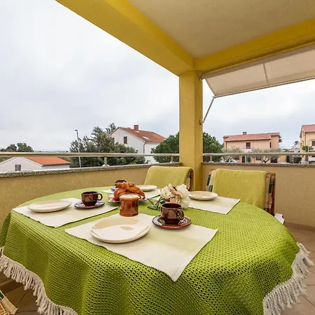 Golden Hope 4+1 Apartment Krk Krk Town Exterior foto
