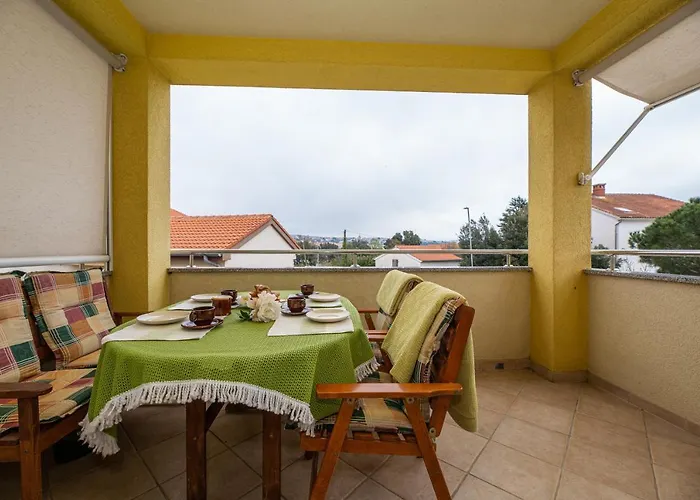 Golden Hope 4+1 Apartment Krk