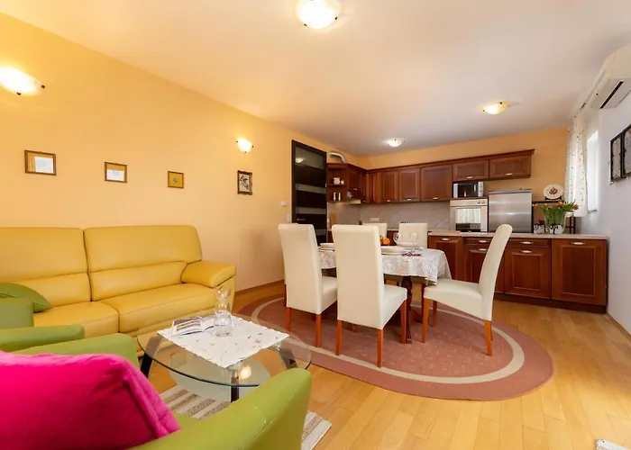 Golden Hope 4+1 Apartment Krk